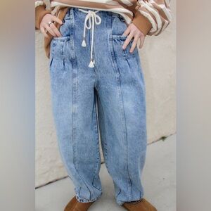 Free People Dupe Barrel Jeans